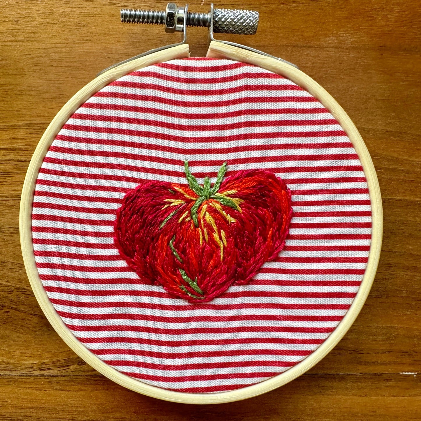 Heirloom tomato hoop